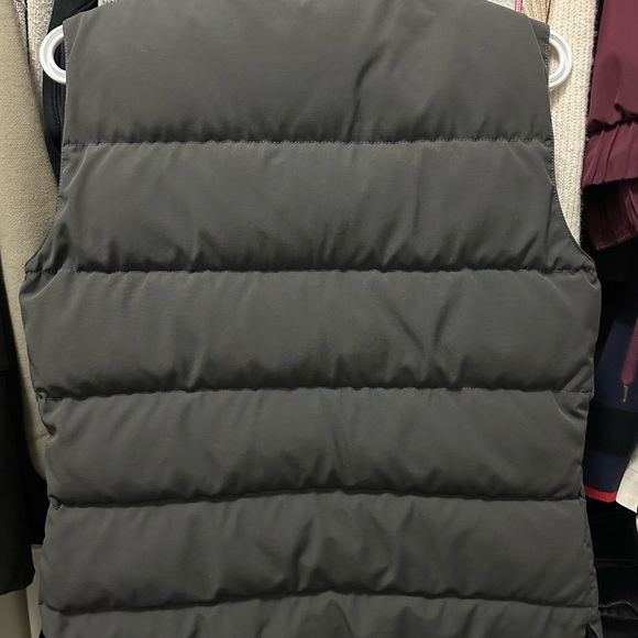 Canada Goose Vest - Picture 3 of 3